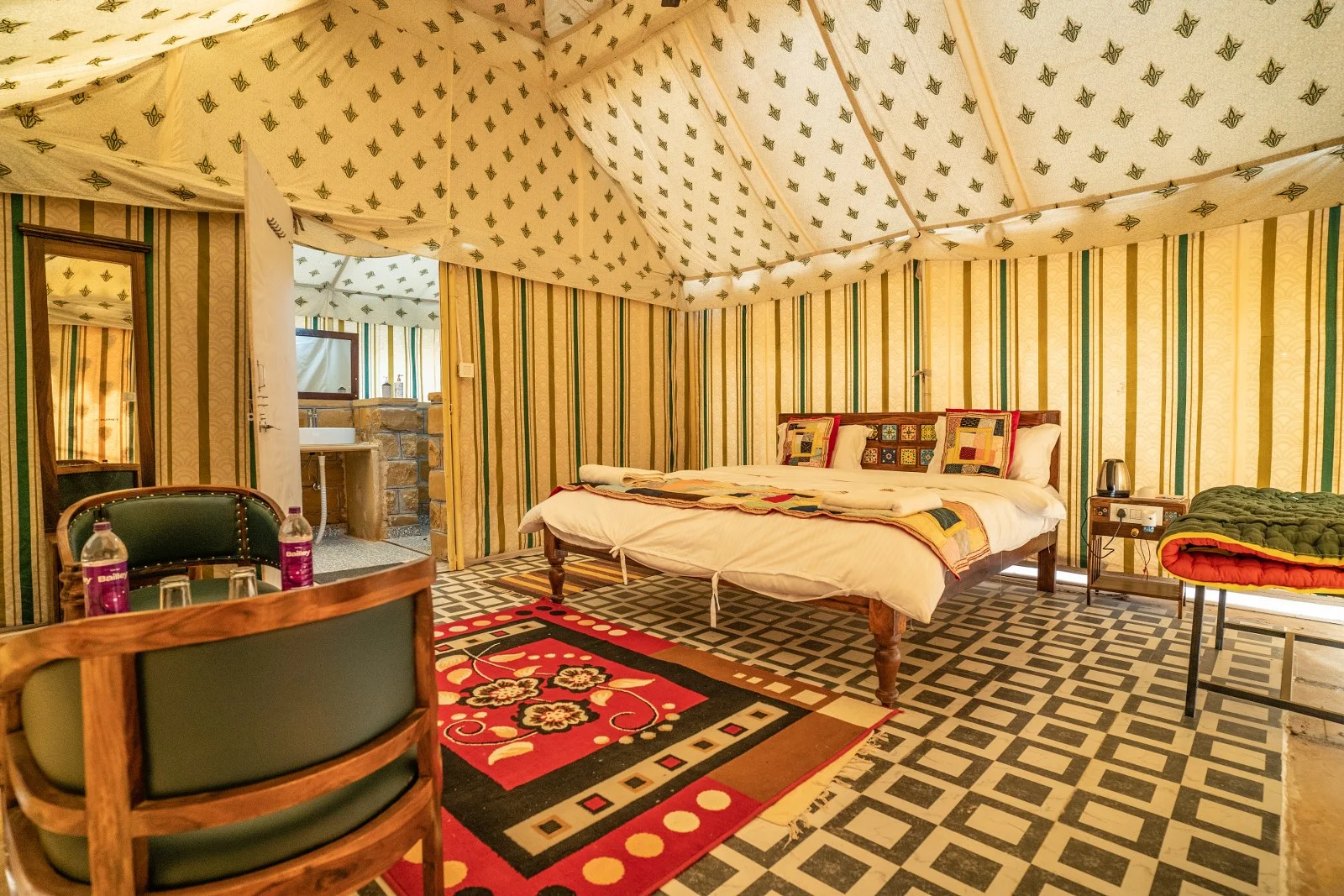 Royal AC cottage for Jaisalmer couple stay